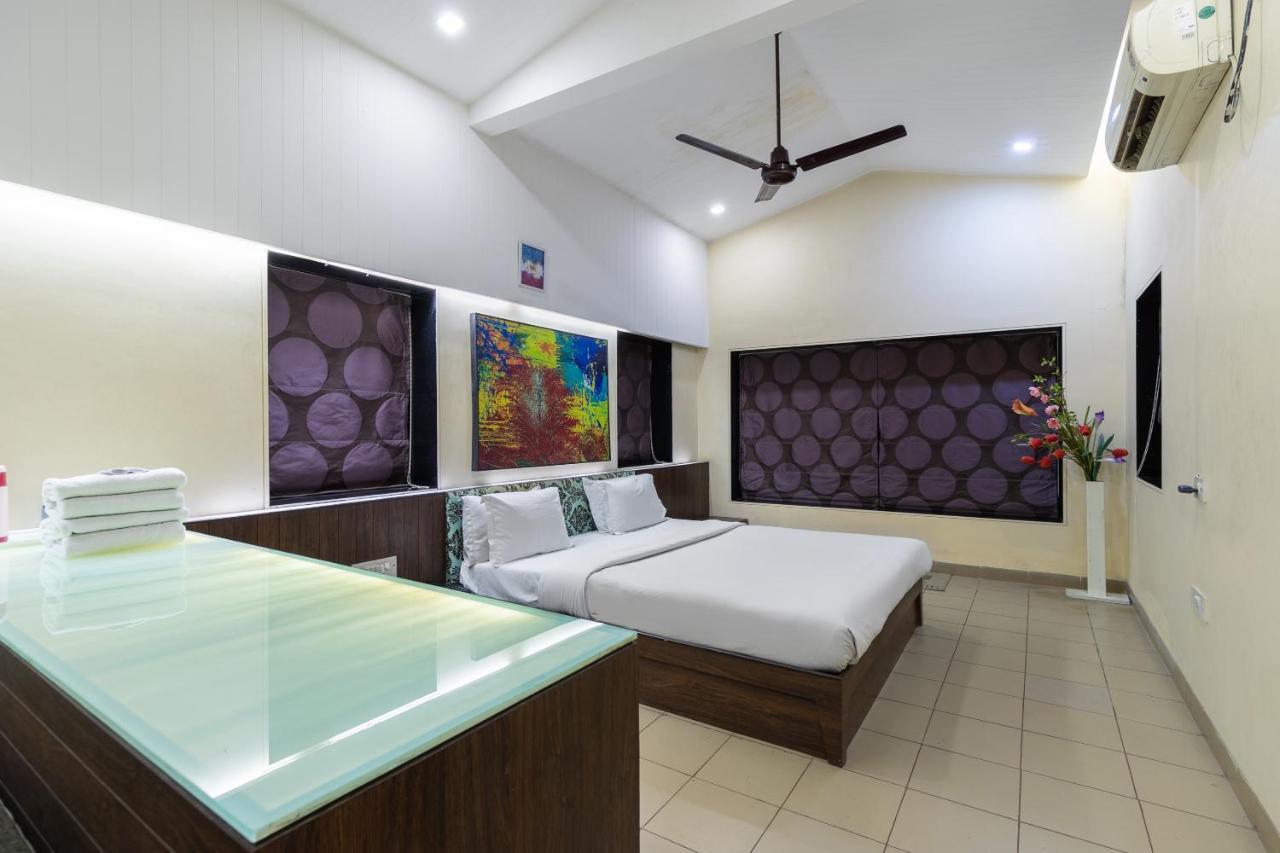 Capital O 47539Capital O Umbergaon Club Hotel Umargam Luaran gambar