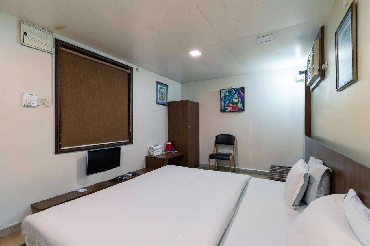 Capital O 47539Capital O Umbergaon Club Hotel Umargam Luaran gambar